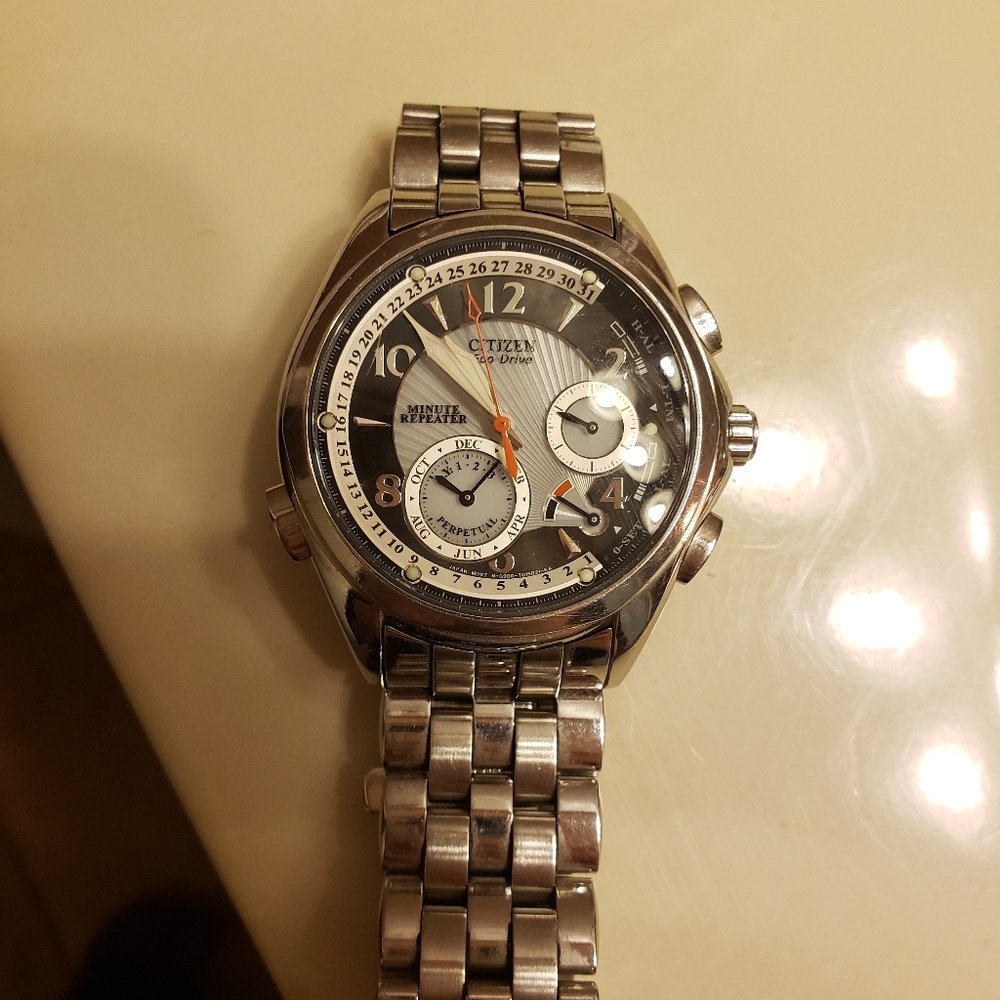 Mens Citizens watch!